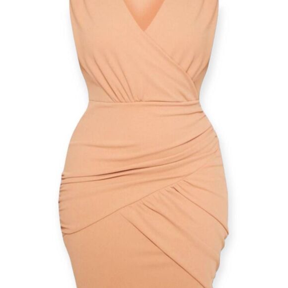 PRETTY LITTLE THING NUDE PLUNGE WEAP DETAIL MIDI DRESS SZ.16 NWOT. - Picture 3 of 13
